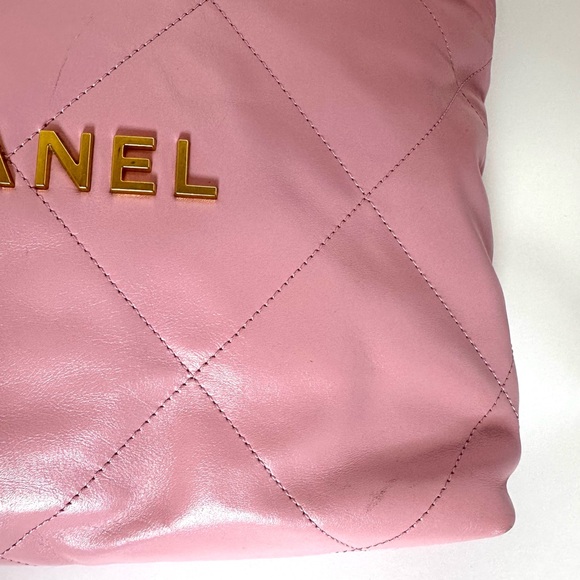 EUC Chanel Small 22 Bag Pink Calfskin Antique Gold Hardware - Picture 6 of 16
